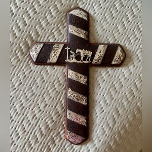 Cowboy Cross decor